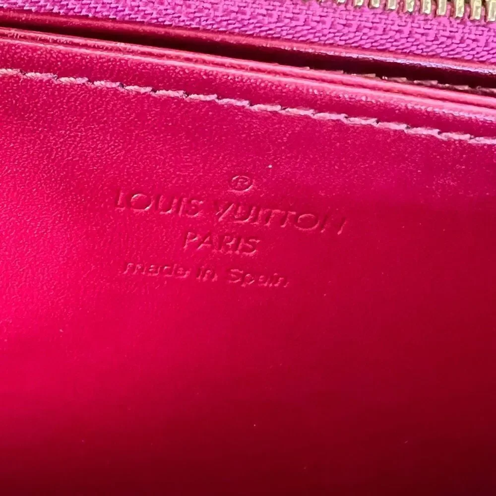 Authentic Louis Vuitton Ombré Zippy Wallet